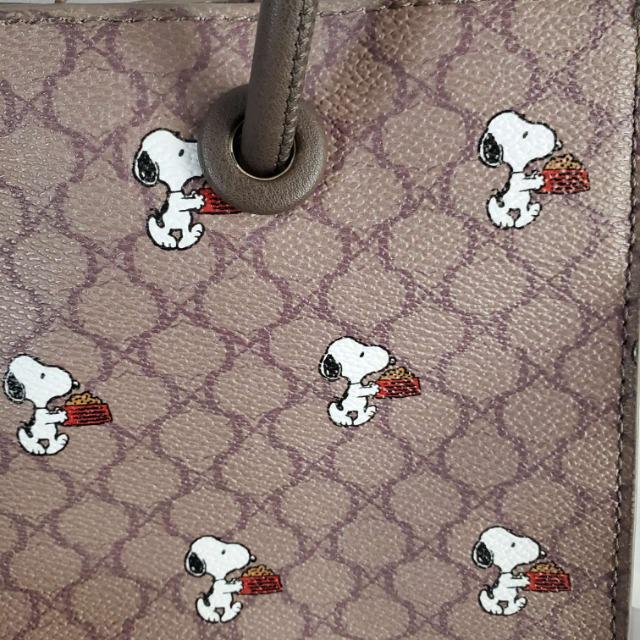 込み★ピーナッツ/スヌーピー★横スクエア型2wayショルダーバッグ★ < 女性ファッション 込み★ピーナッツ/スヌーピー★横スクエア型2wayショルダーバッグ★ < 女性ファッションの