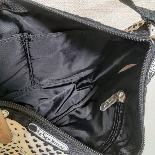 LeSportsac@n[g@nhobO