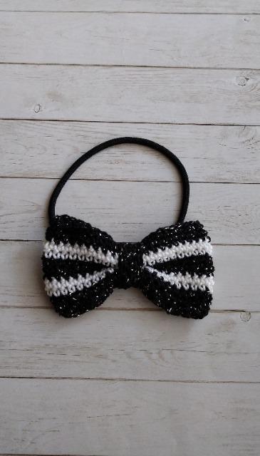 ハンドメイド 編みリボンのヘアゴム ブラック&ホワイト < 女性ファッション ハンドメイド 編みリボンのヘアゴム ブラック&ホワイト < 女性ファッションの