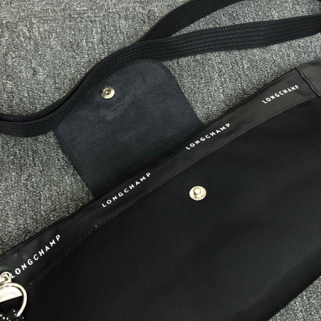 即決 LONGCHAMP ロンシャン ボディバッグ ブラック < ブランド  即決 LONGCHAMP ロンシャン ボディバッグ ブラック < ブランドの