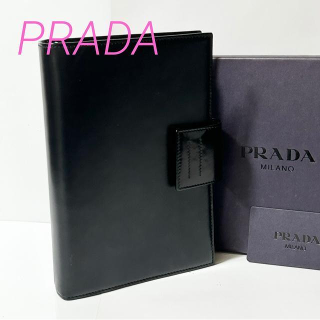 ���i PRADA �v���_ �A�h���X�� �蒠�P�[�X ���U�[ �u���b�N ���K�i  �� �u�����h�� 