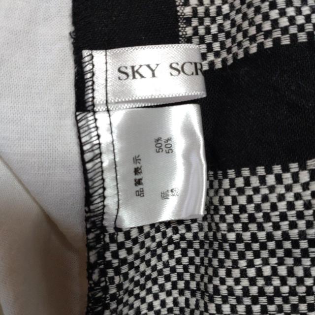 SKY SCRAPER �z���C�g���u���b�N�����s�[�X �� �����t�@�b�V������ 