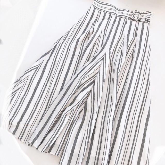 ◆Mila Owen/ミラオーウェン◆ベルト付スカート風ワイドパンツ★ストライプ0サイズ*夏秋コーデ♪美品 < ブランド  ◆Mila Owen/ミラオーウェン◆ベルト付スカート風ワイドパンツ★ストライプ0サイズ*夏秋コーデ♪美品 < ブランドの