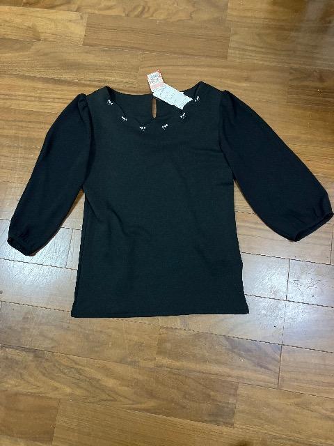 新品未使用 黒のカットソー しまむら < 女性ファッション  新品未使用 黒のカットソー しまむら  < 女性ファッションの