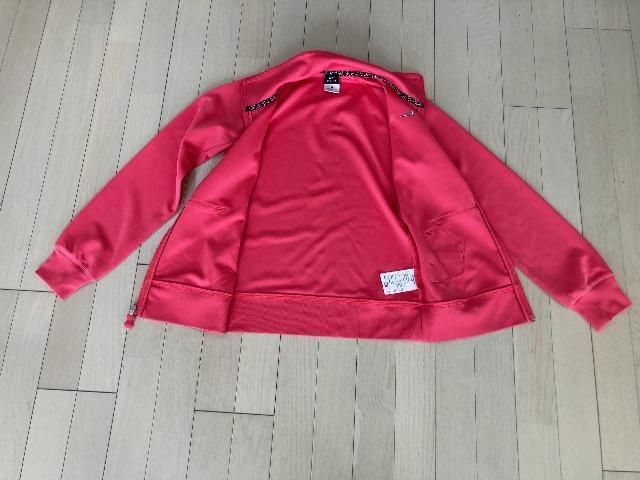新品未使用ナイキNIKE超オシャレジャケットスウェットパーカーピンクレッドロゴ超人気足長効果抜群早い者勝ちジップアップレッド < 女性ファッション 新品未使用ナイキNIKE超オシャレジャケットスウェットパーカーピンクレッドロゴ超人気足長効果抜群早い者勝ちジップアップレッド < 女性ファッションの