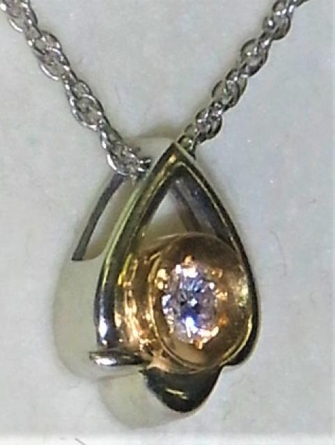 Pt850 プラチナ ネックレス ペンダント付 ダイヤ 0.13ct < 女性アクセサリー/時計  Pt850 プラチナ ネックレス ペンダント付 ダイヤ 0.13ct < 女性アクセサリー/時計の