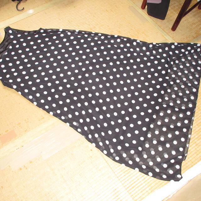 未使用☆シフォン*ドット柄マキシ丈ロングワンピース*ドレス(ブラック) < 女性ファッション  未使用☆シフォン*ドット柄マキシ丈ロングワンピース*ドレス(ブラック)  < 女性ファッションの