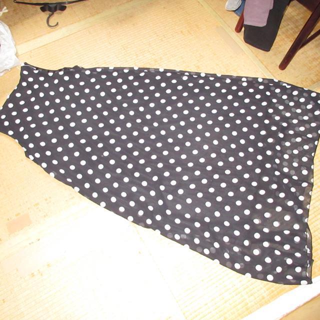 未使用☆シフォン*ドット柄マキシ丈ロングワンピース*ドレス(ブラック) < 女性ファッション  未使用☆シフォン*ドット柄マキシ丈ロングワンピース*ドレス(ブラック) < 女性ファッションの