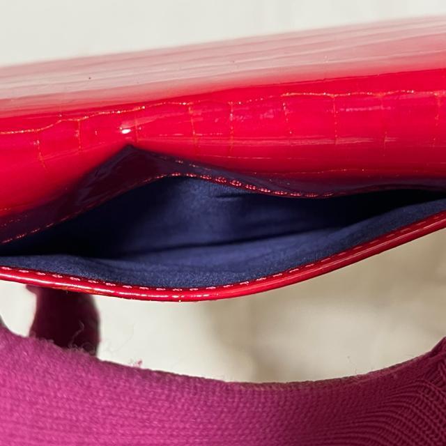 SAZABY サザビー 本革 カードケース 名刺入れ クロコ型押し エナメル 赤 < ブランド SAZABY サザビー 本革 カードケース 名刺入れ クロコ型押し エナメル 赤 < ブランドの