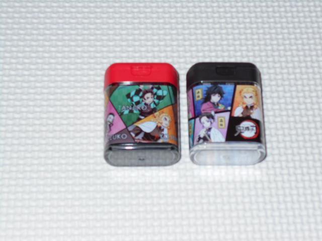 鬼滅の刃 ツイン鉛筆削り 赤・黒 全2種類セット 2WAYタイプ < アニメ/コミック/キャラクター 鬼滅の刃 ツイン鉛筆削り 赤・黒 全2種類セット 2WAYタイプ < アニメ/コミック/キャラクターの