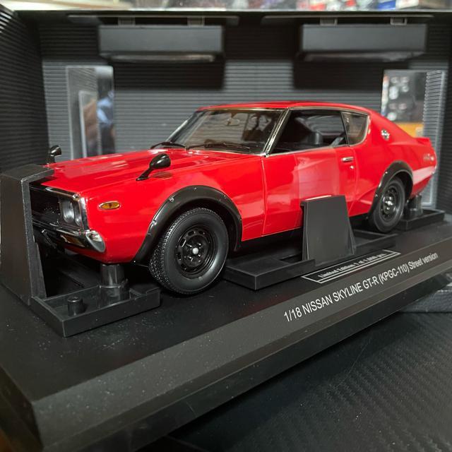 絶版未展示品 京商 1/18 スカイライン2000 GT-R (KPGC110) ケンメリ Street Version レッド < ホビー  絶版未展示品 京商 1/18 スカイライン2000 GT-R (KPGC110) ケンメリ Street Version レッド < ホビーの