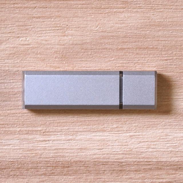 ݁IzIUSB 64GB 3.0