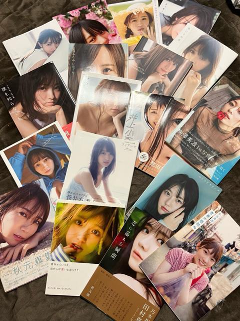タンス整理品 書籍 おまとめ 送料込み 坂道 写真集 19冊 生田絵梨花さん 梅澤美波さん 秋元真夏さん < タレントグッズ  タンス整理品 書籍 おまとめ 送料込み 坂道 写真集 19冊 生田絵梨花さん 梅澤美波さん 秋元真夏さん  < タレントグッズの