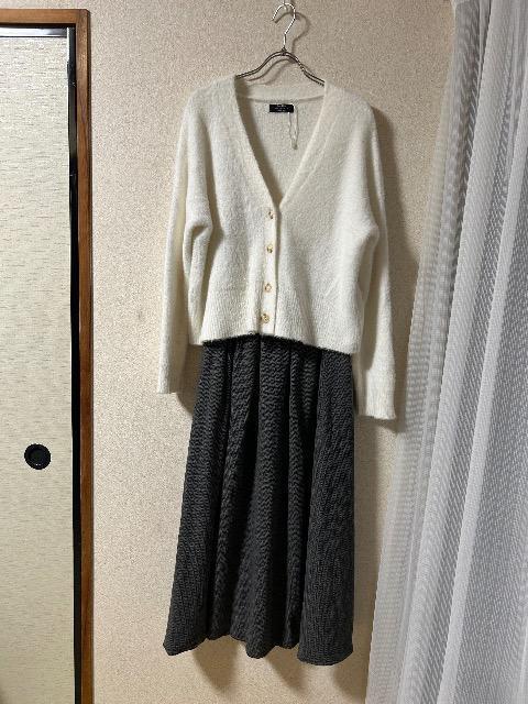 �V�i�^�O�t��SM2�w�����{�[���t���A�X�J�[�g& Bershka�ӂ�ӂ�J�[�f�B�K�� 