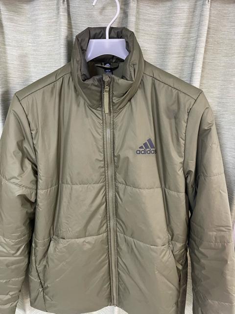 アディダス:メンズ:パデッドジャケット Mサイズ  adidas ダウンジャケット ブルゾン アディダス ジャケット 中綿 カーキ < 男性ファッション  アディダス:メンズ:パデッドジャケット Mサイズ  adidas ダウンジャケット ブルゾン アディダス ジャケット 中綿 カーキ < 男性ファッションの