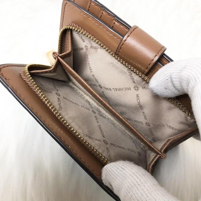 【極美品】マイケルコース 二つ折り財布 L字ファスナー 総柄 MKシグネチャー < ブランド 【極美品】マイケルコース 二つ折り財布 L字ファスナー 総柄 MKシグネチャー < ブランドの
