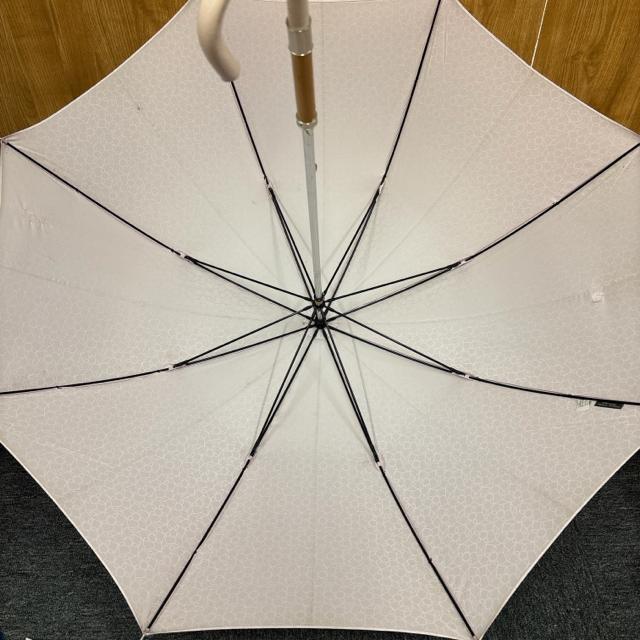 ���� Yves Saint Laurent �C���E�T�����[���� ���P �s���N �� �u�����h�� 