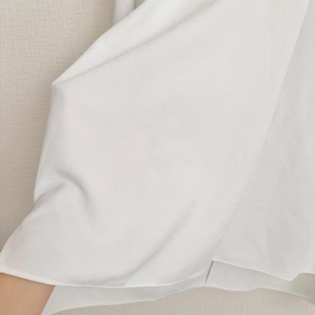 ◆alcali/アルカリ◆袖フレアノーカラーシャツ★ホワイト*秋コーデ♪メルローズ姉妹 < ブランド  ◆alcali/アルカリ◆袖フレアノーカラーシャツ★ホワイト*秋コーデ♪メルローズ姉妹 < ブランドの
