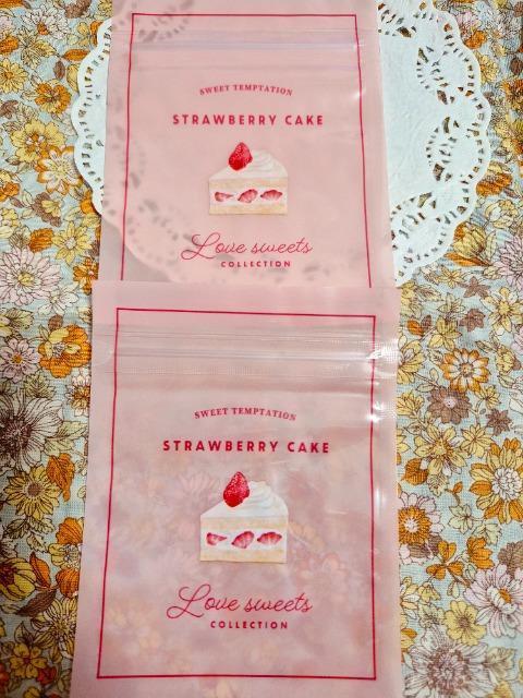 お裾分け☆苺ケーキ柄ジップバック2枚☆ < インテリア/ライフ お裾分け☆苺ケーキ柄ジップバック2枚☆ < インテリア/ライフの