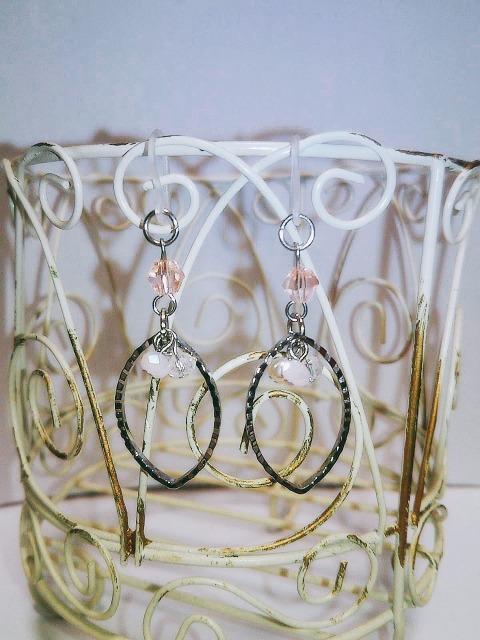 楕円雫クリスタルモルガナイトスワロシルキーパール樹脂フック☆ < 女性アクセサリー/時計  楕円雫クリスタルモルガナイトスワロシルキーパール樹脂フック☆ < 女性アクセサリー/時計の