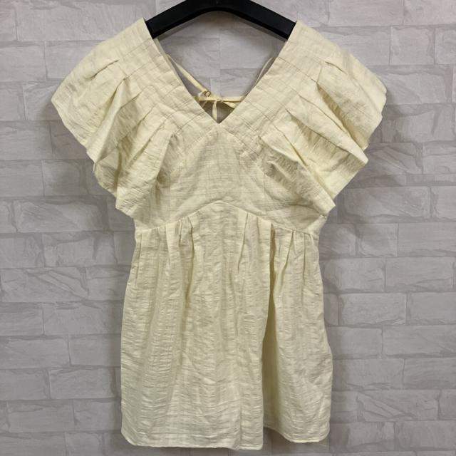 即決 LILY BROWN ボリュームスリーブチュニック < 女性ファッション  即決 LILY BROWN ボリュームスリーブチュニック  < 女性ファッションの