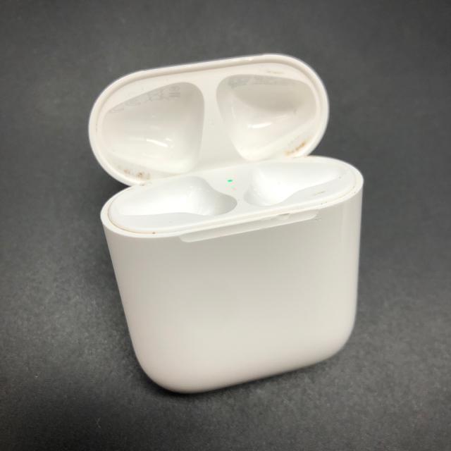  Apple Abv AirPods GA[|bY [dP[X̂ A1602  Ɠd/AV 