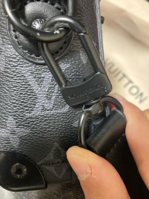 �y1/4�܂Ŋ��Ԍ��艿�i�I�zLOUIS VUITTON �u���b�N�V�����_�[�o�b�O �� �u�����h�� 