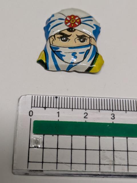 �A���[�̎g�ҁE�ʃo�b�W �� �A�j��/�R�~�b�N/�L�����N�^�[�� 