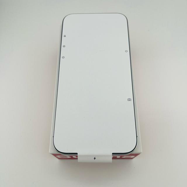 �������g�p�@iPhone 16 Pro Max 256 GB SIM �t���[ �� �Ɠd/AV�� 