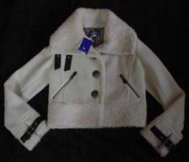 大人気完売!BURBERRY BLUE LABEL★ショート丈ニットジャケット < ブランド  大人気完売!BURBERRY BLUE LABEL★ショート丈ニットジャケット < ブランドの