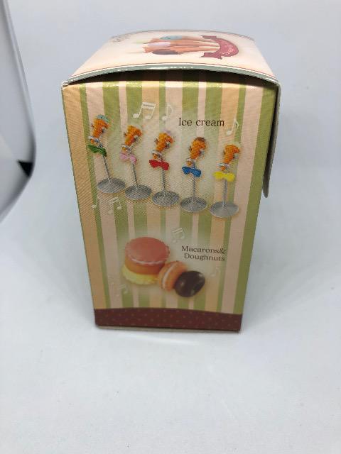 I@Ԃ@svcȍdeeB^C@ytBMA  Aj/R~bN/LN^[ 