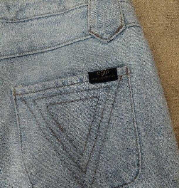 cgm アイスウオッシュデニム ブーツカット ストレート ジーンズ 小尻効果 M < 女性ファッション  cgm アイスウオッシュデニム ブーツカット ストレート ジーンズ 小尻効果 M < 女性ファッションの