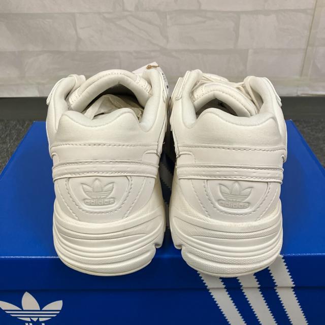 adidas アディダス ASTIR W スニーカー GY6855 26.5cm < ブランド  adidas アディダス ASTIR W スニーカー GY6855 26.5cm < ブランドの