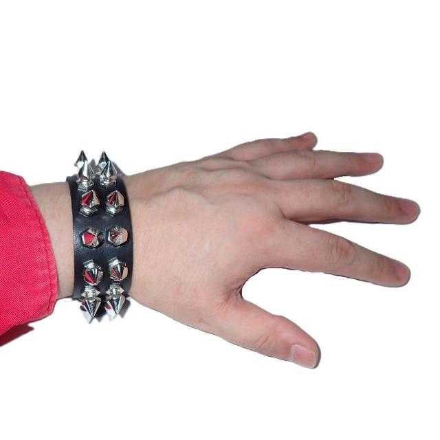 スタッズ 鋲 トゲトゲ 2列 レザーブレスレット ブレスレット アクセサリー バングル リストバンド ロック パンク 黒色 @ < 男性アクセサリー/時計  スタッズ 鋲 トゲトゲ 2列 レザーブレスレット ブレスレット アクセサリー バングル リストバンド ロック パンク 黒色 @ < 男性アクセサリー/時計の