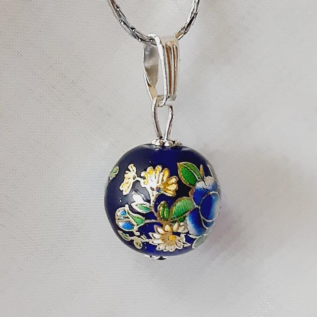 *HM* ̓ɁwFԕ]ʃr[Yxy_gXeX`F[50cm