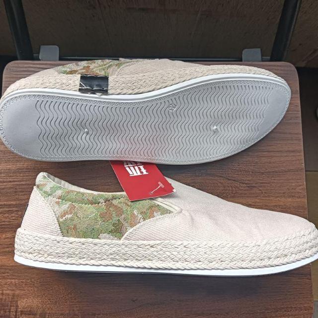 新品 27cm 27.5cm メンズ スリッポン ベージュ シューズ 靴 44 < 男性ファッション  新品 27cm 27.5cm メンズ スリッポン ベージュ シューズ 靴 44 < 男性ファッションの