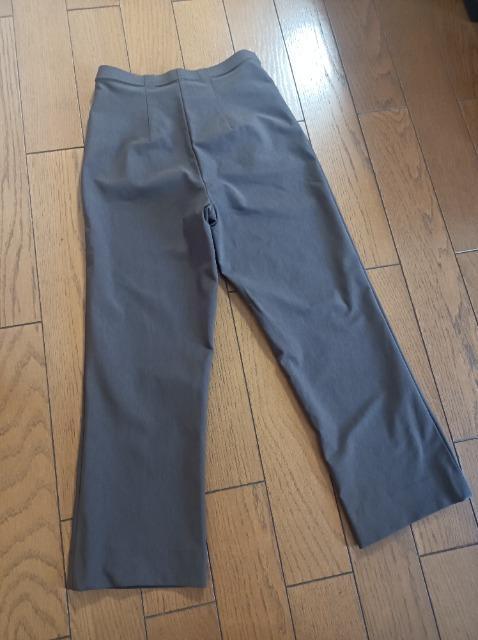 由永縫製★柔らかしっとり全方向伸び伸びパンツ★履き心地抜群★新品同様★送料無料★ < 女性ファッション  由永縫製★柔らかしっとり全方向伸び伸びパンツ★履き心地抜群★新品同様★送料無料★ < 女性ファッションの