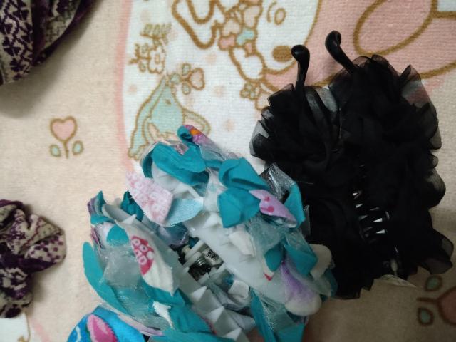 ヘアアクセサリー8点セット < 女性アクセサリー/時計 ヘアアクセサリー8点セット < 女性アクセサリー/時計の