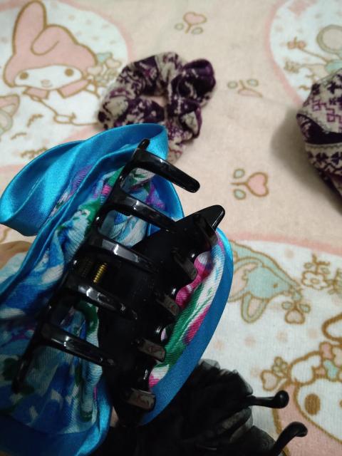 ヘアアクセサリー8点セット < 女性アクセサリー/時計 ヘアアクセサリー8点セット < 女性アクセサリー/時計の