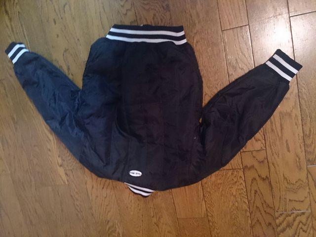 130 VOICE & MOVE 黒のジャンパー 超美品 < キッズ/ベビー 130 VOICE & MOVE 黒のジャンパー 超美品 < キッズ/ベビーの