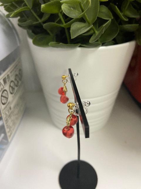 ハンドメイド さくらんぼのチャームの樹脂ノンホールピアス < 女性ファッション  ハンドメイド さくらんぼのチャームの樹脂ノンホールピアス < 女性ファッションの