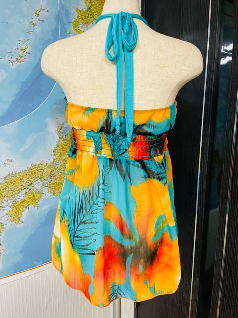 花柄 オシャレなトップス 美品 < 女性ファッション  花柄 オシャレなトップス 美品 < 女性ファッションの