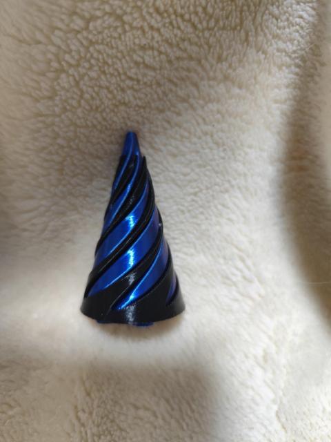 フィジェットトイ 円錐 プライズ品 < おもちゃ フィジェットトイ 円錐 プライズ品 < おもちゃの