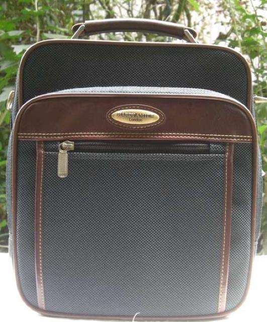 hardy amies,London バック中古品クリーニング済8.3 < 男性ファッション hardy amies,London バック中古品クリーニング済8.3 < 男性ファッションの