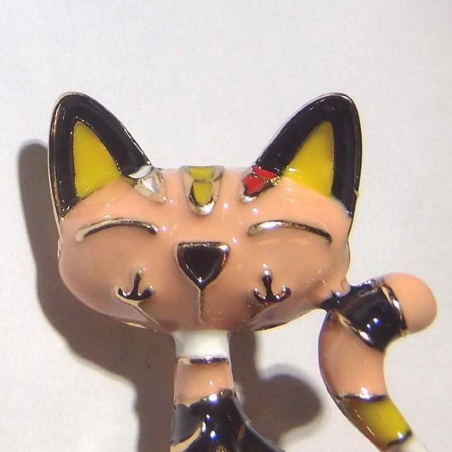 送料無料 猫 ネコ ねこ ブローチ ピンバッジ ラペルピン 肌色 < 女性アクセサリー/時計  送料無料 猫 ネコ ねこ ブローチ ピンバッジ ラペルピン 肌色 < 女性アクセサリー/時計の