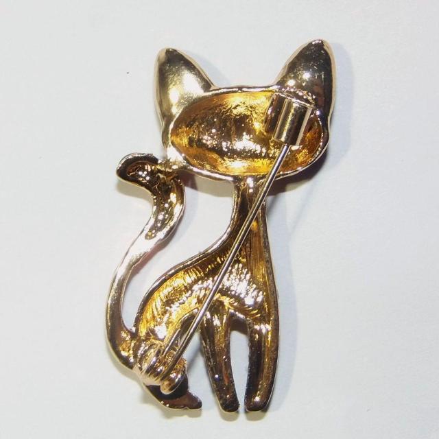 送料無料 猫 ネコ ねこ ブローチ ピンバッジ ラペルピン 肌色 < 女性アクセサリー/時計  送料無料 猫 ネコ ねこ ブローチ ピンバッジ ラペルピン 肌色 < 女性アクセサリー/時計の