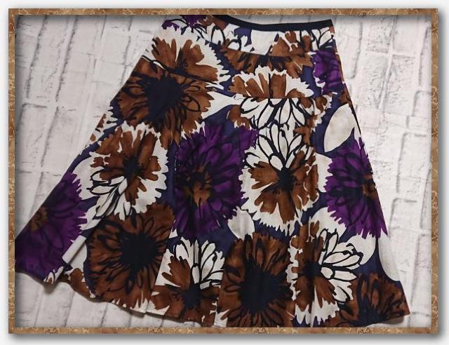 ローラアシュレイ 花柄スカート < ブランド  ローラアシュレイ 花柄スカート < ブランドの