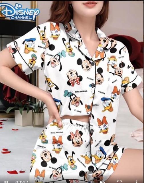 爆ヤス価格1390円★ディズニー   夏用パジャマセット 半袖 ショートパンツ 2点セットUSAサイズS(日本サイズL相当) < 女性ファッション  爆ヤス価格1390円★ディズニー   夏用パジャマセット 半袖 ショートパンツ 2点セットUSAサイズS(日本サイズL相当)  < 女性ファッションの