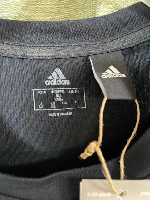 adidas アディダス ブラック Tシャツ 女児140 未使用品 < ブランド  adidas アディダス ブラック Tシャツ 女児140 未使用品 < ブランドの