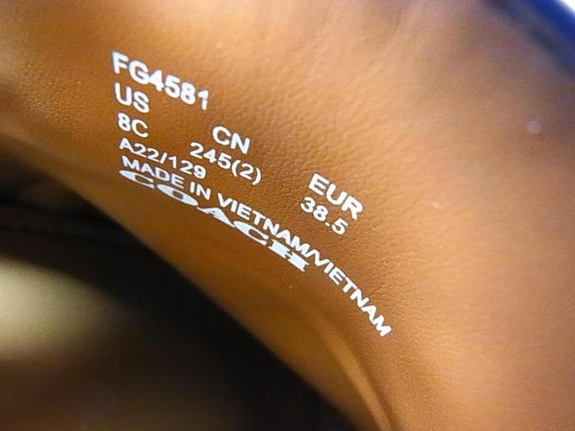 ǕiKigpR[`iCOACHjU[[t@[@C@fB[X8TCY@24.5cm